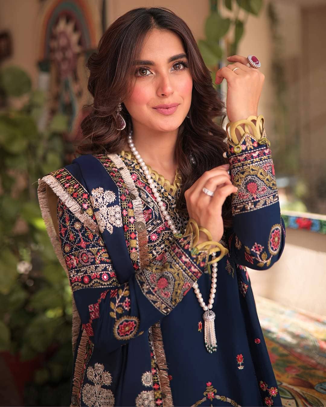 img_spotted_in_elan_lawn_awwal_boutique