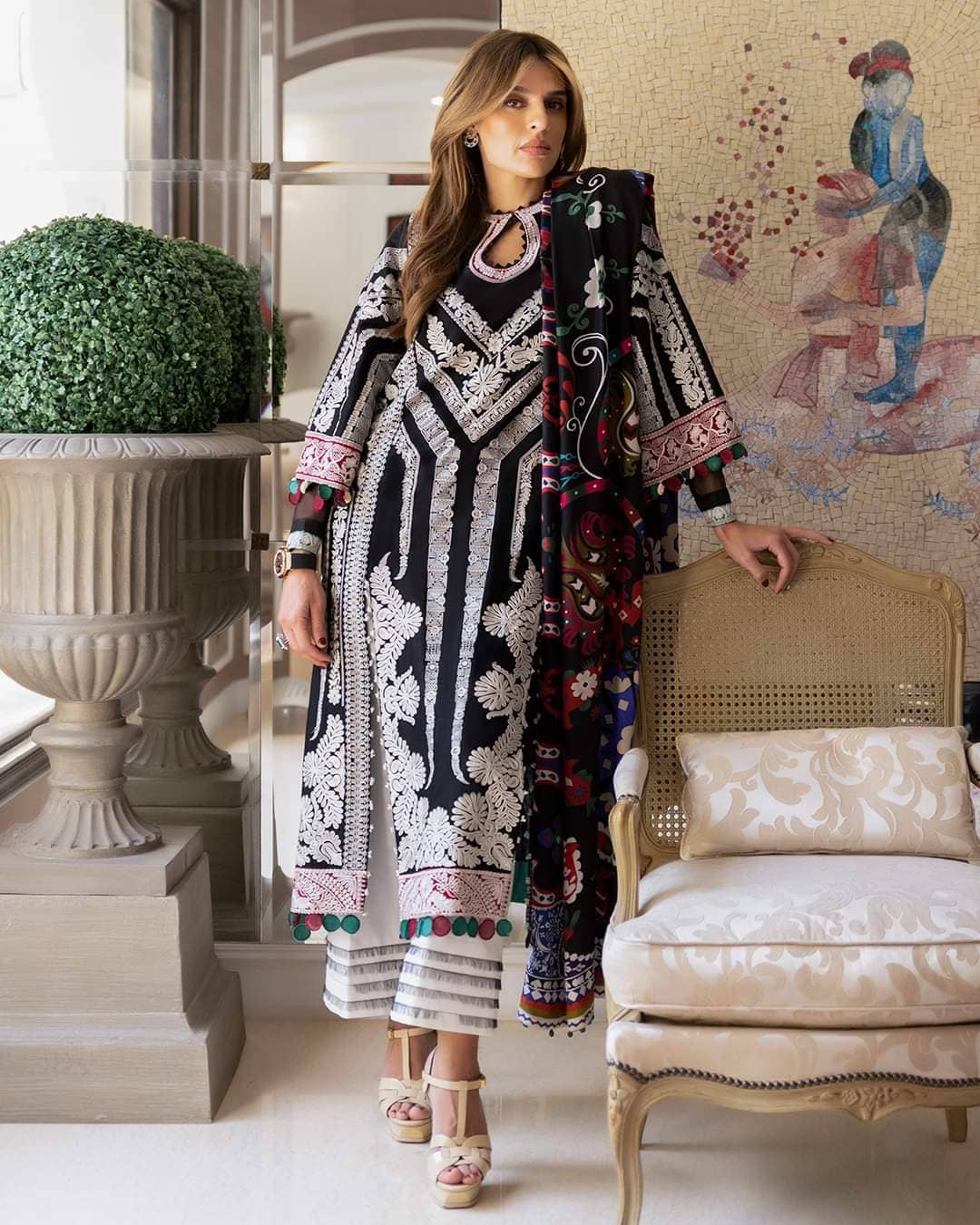 img_elan_lawn_22_awwal_boutique