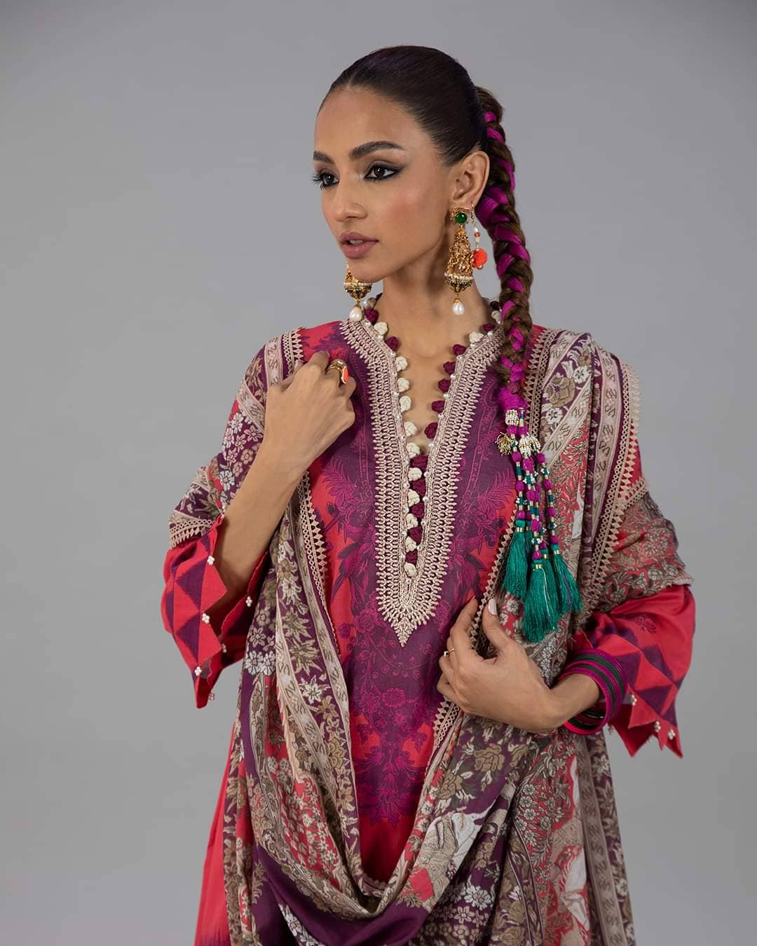 img_sana_safinaz_mahay_lawn_22_awwal_boutique