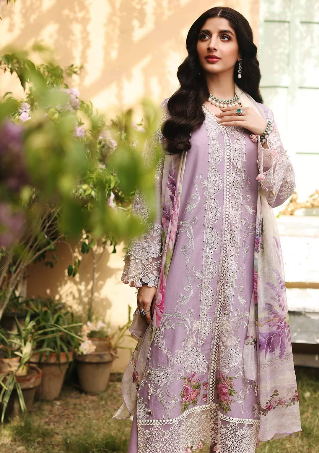 img_elaf_luxury_lawn_22_awwal_boutique