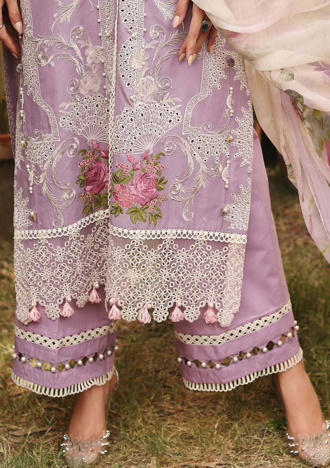 img_elaf_luxury_lawn_22_awwal_boutique