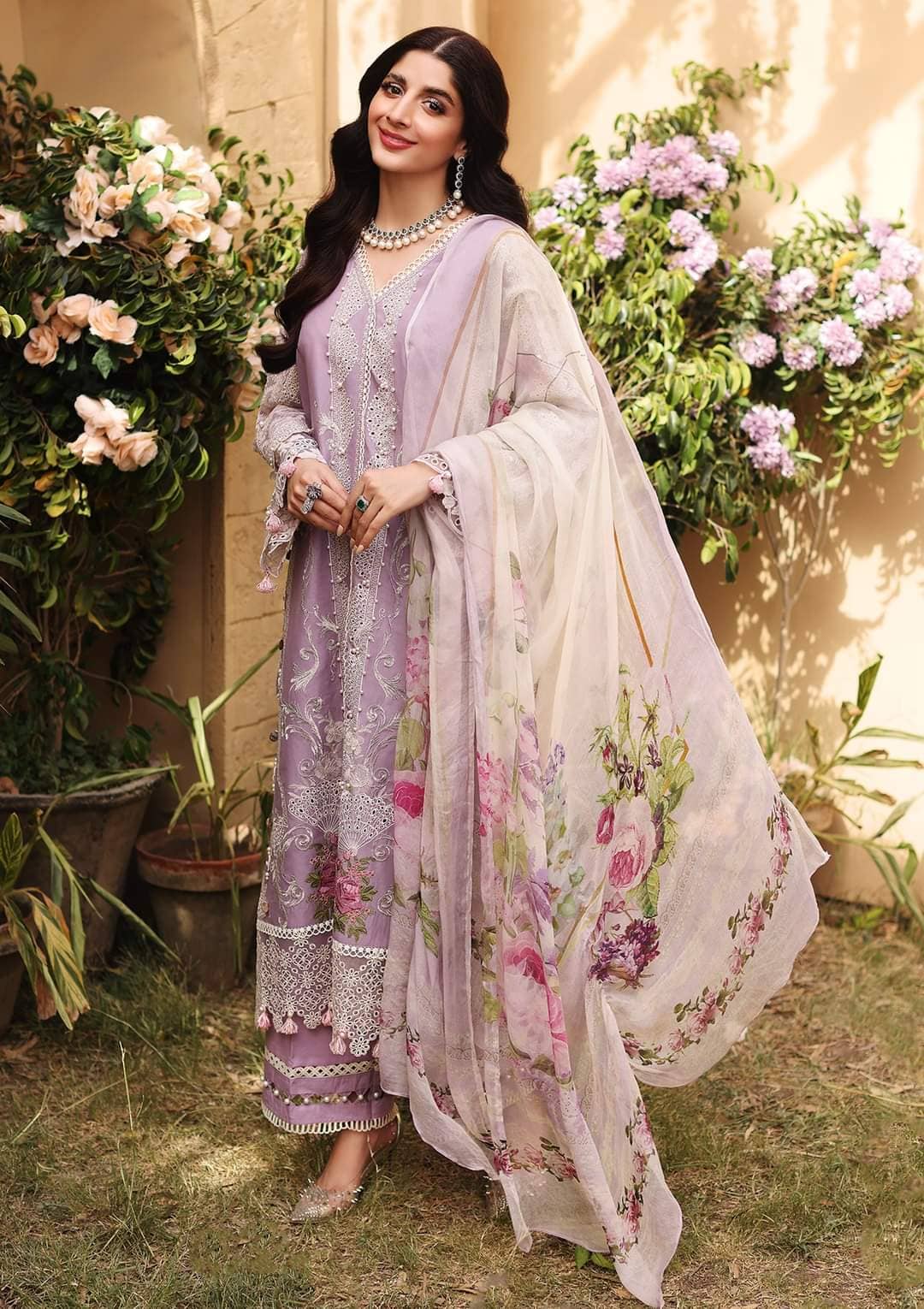 img_elaf_luxury_lawn_22_awwal_boutique