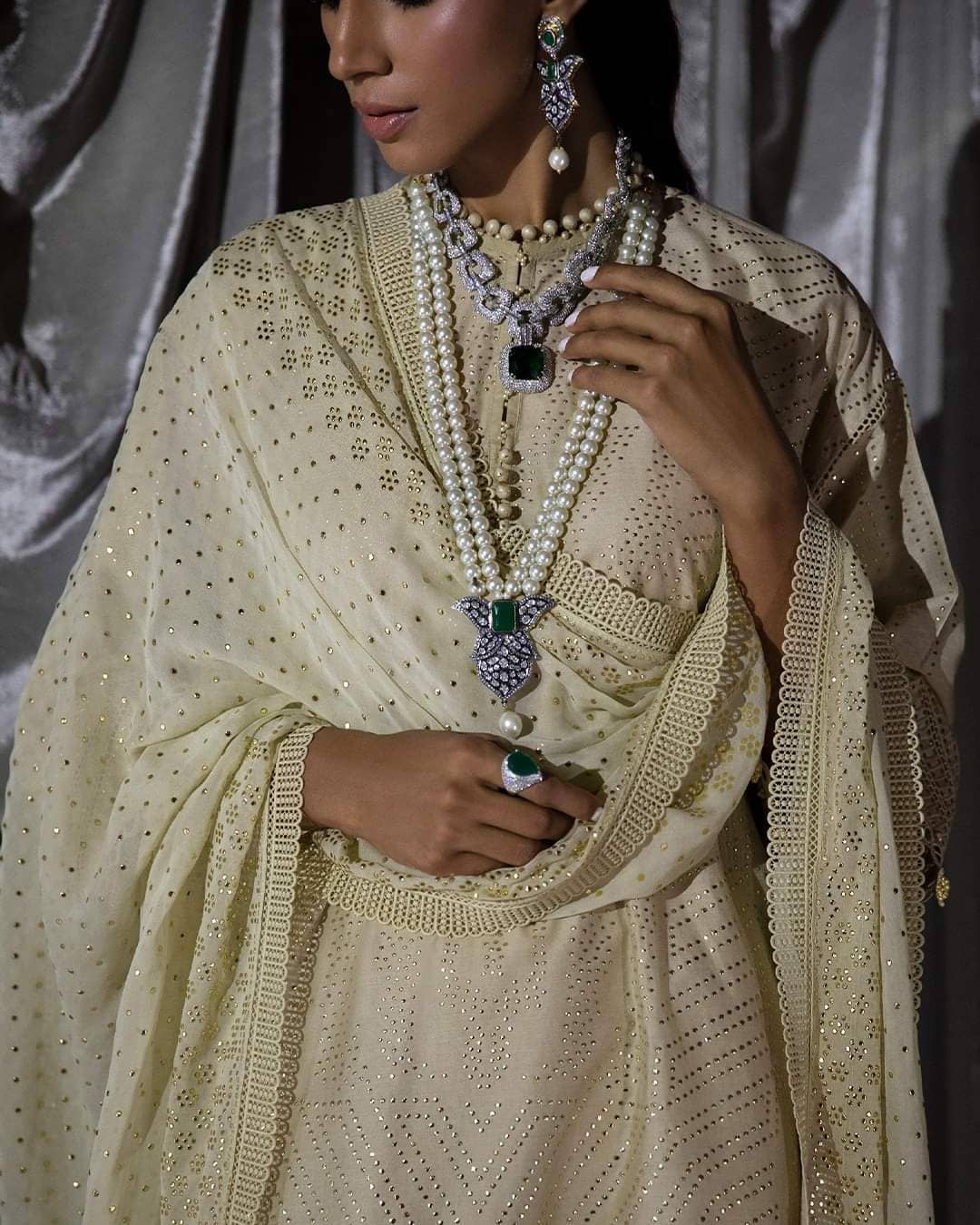 img_sana_safinaz_badla_awwal_boutique