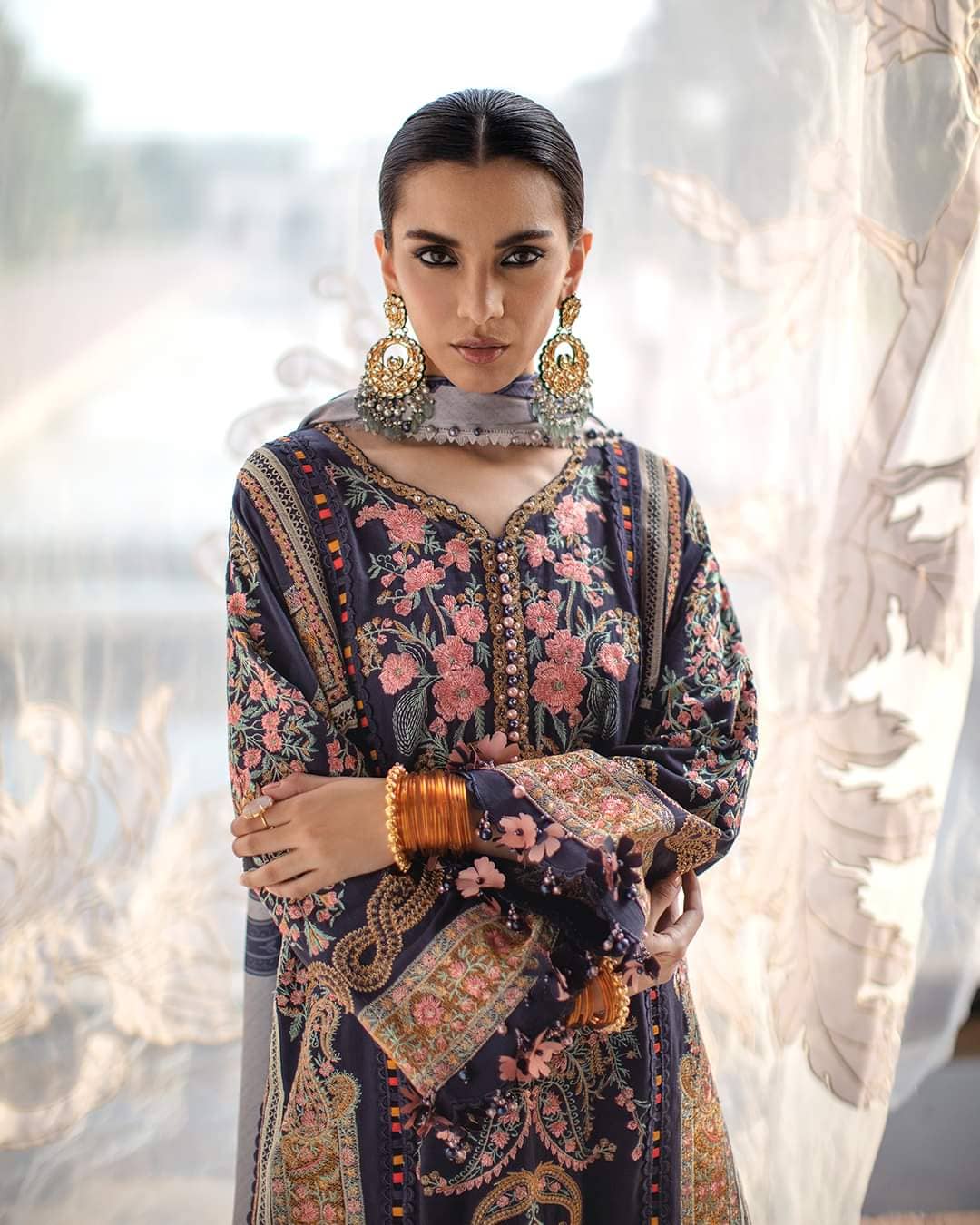 img_sana_safinaz_winter_luxury_awwal_boutique