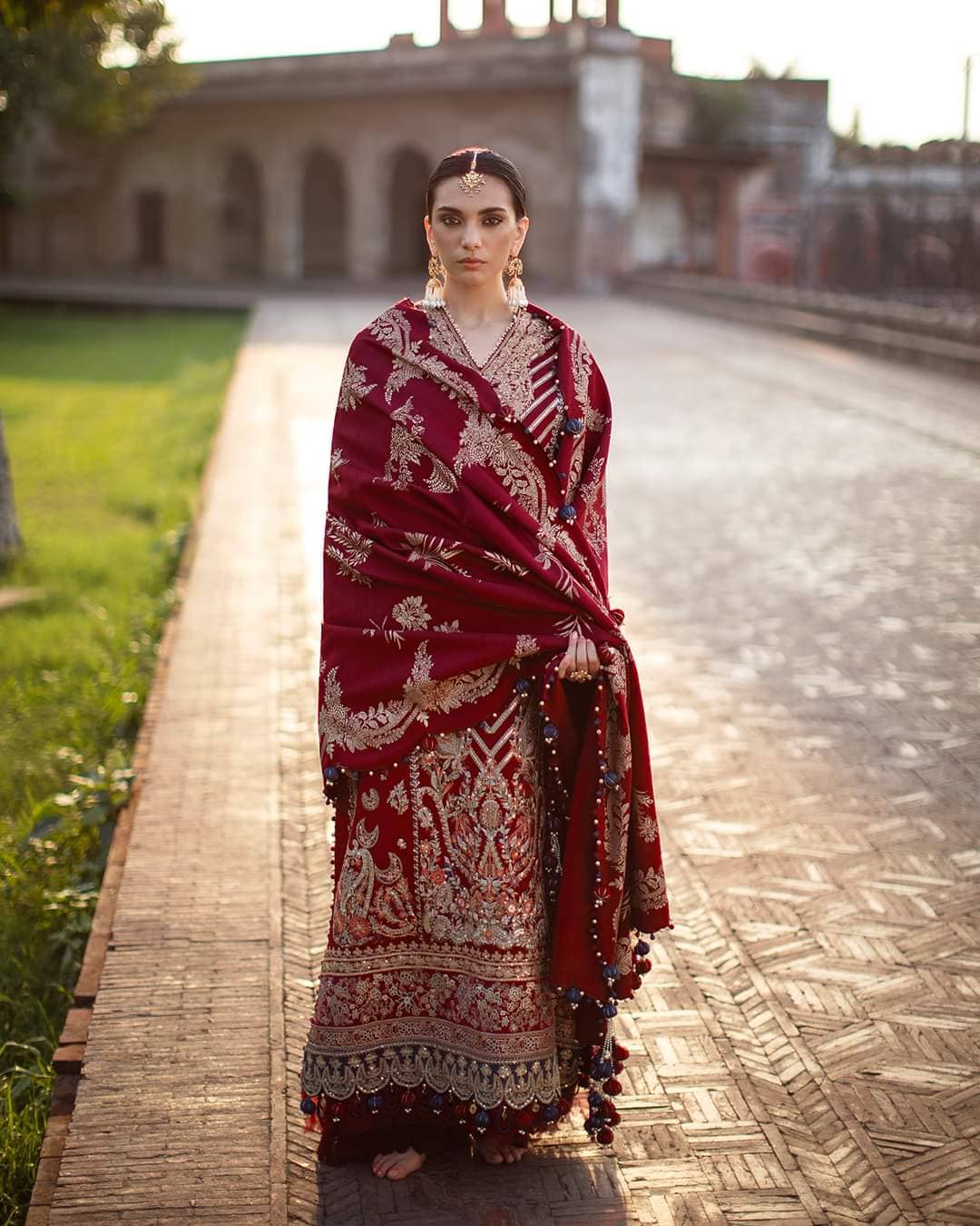 img_sana_safinaz_winter_luxury_awwal_boutique