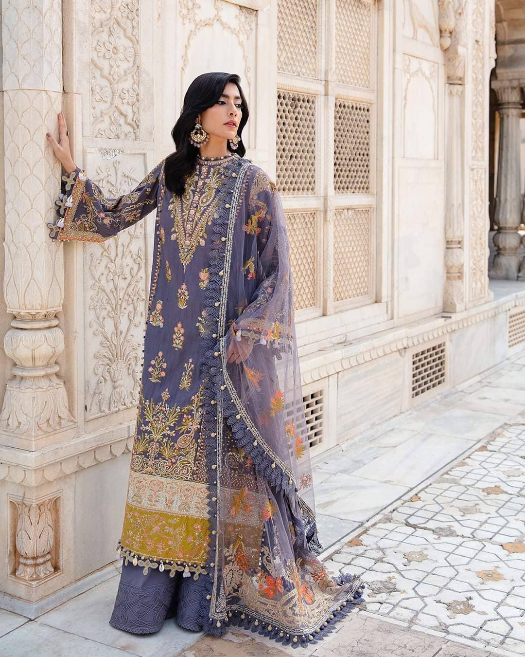 img_sana_safinaz_winter_luxury_awwal_boutique