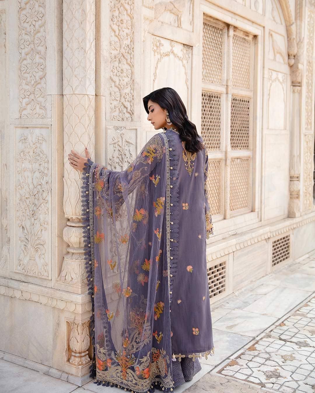 img_sana_safinaz_winter_luxury_awwal_boutique