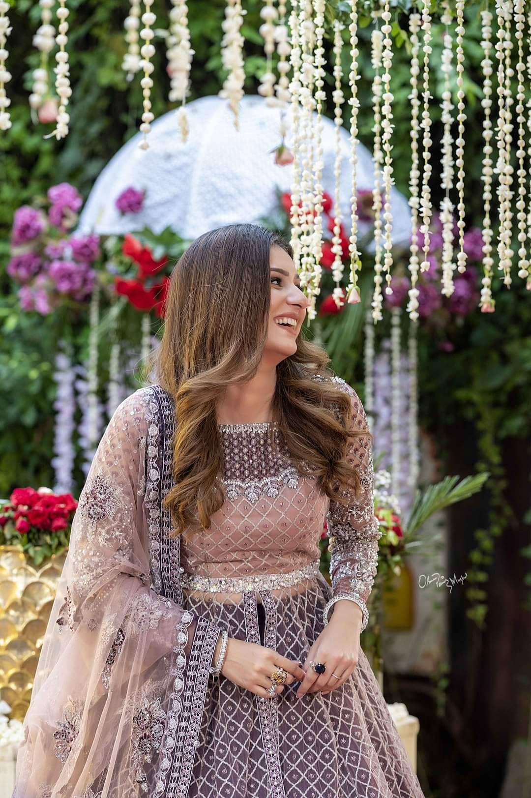 img_maria_osama_khan_wedding_edition_awwal_boutique