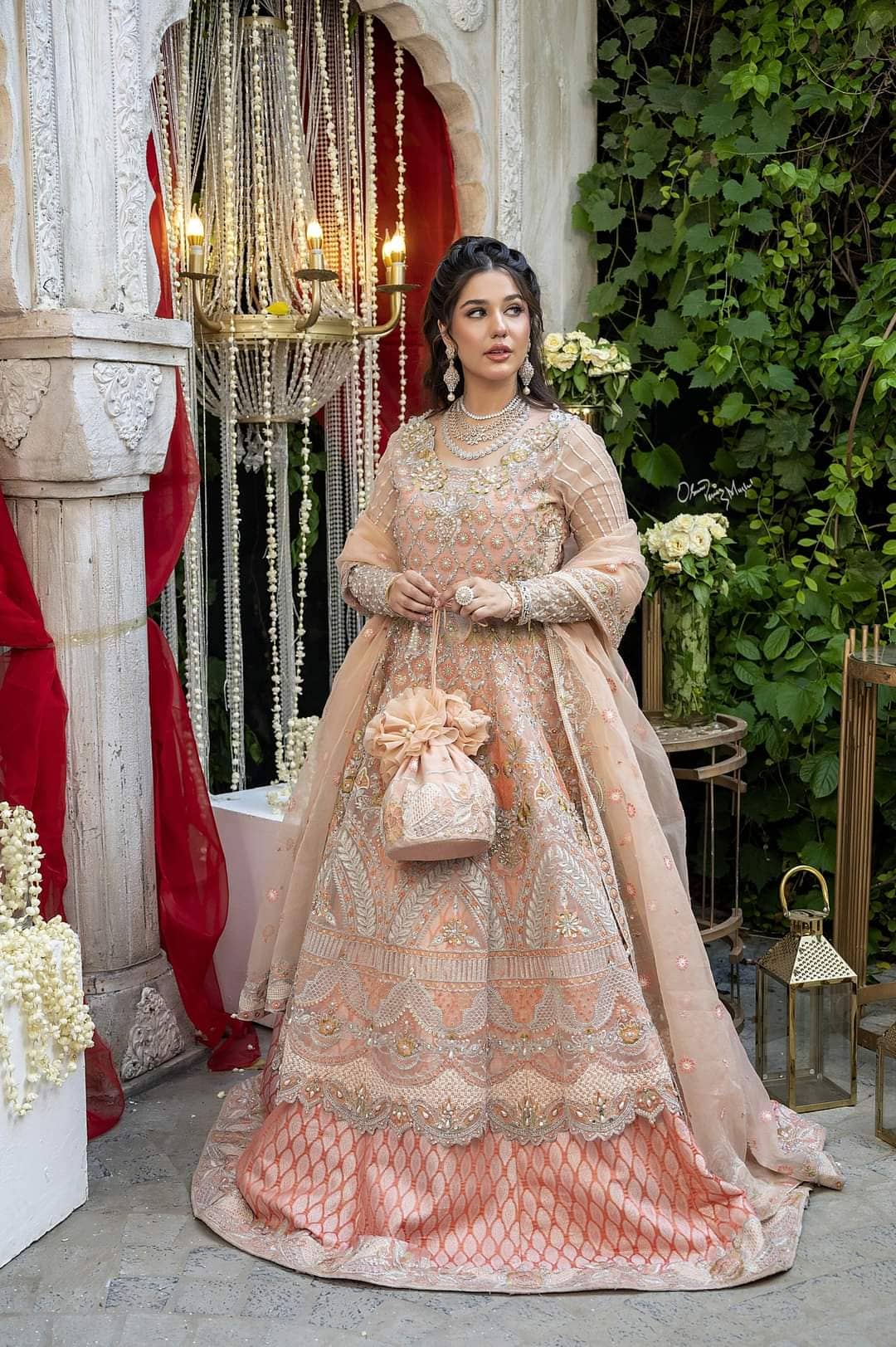 img_maria_osama_khan_wedding_edition_awwal_boutique