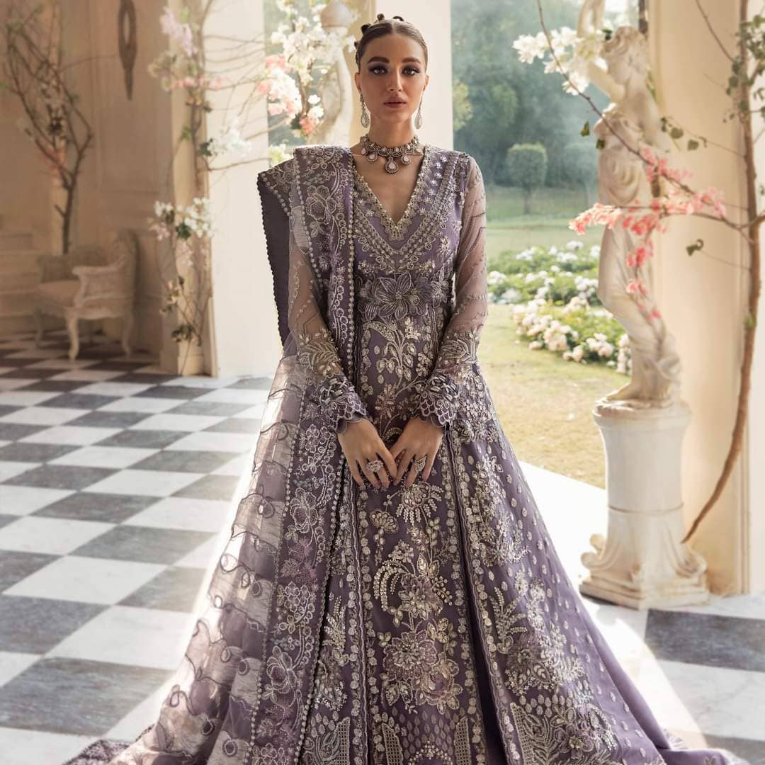 Img_republic_womens_wear_wedding_lehanga_awwal_boutique