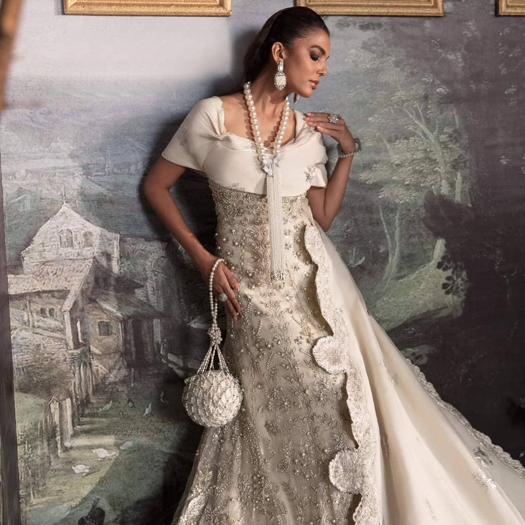 Img_republic_womens_wear_wedding_lehanga_awwal_boutique