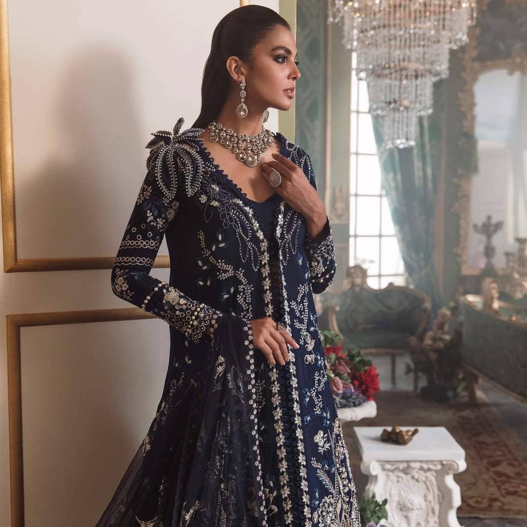 img_republic_womans_wear_wedding_awwal_boutique