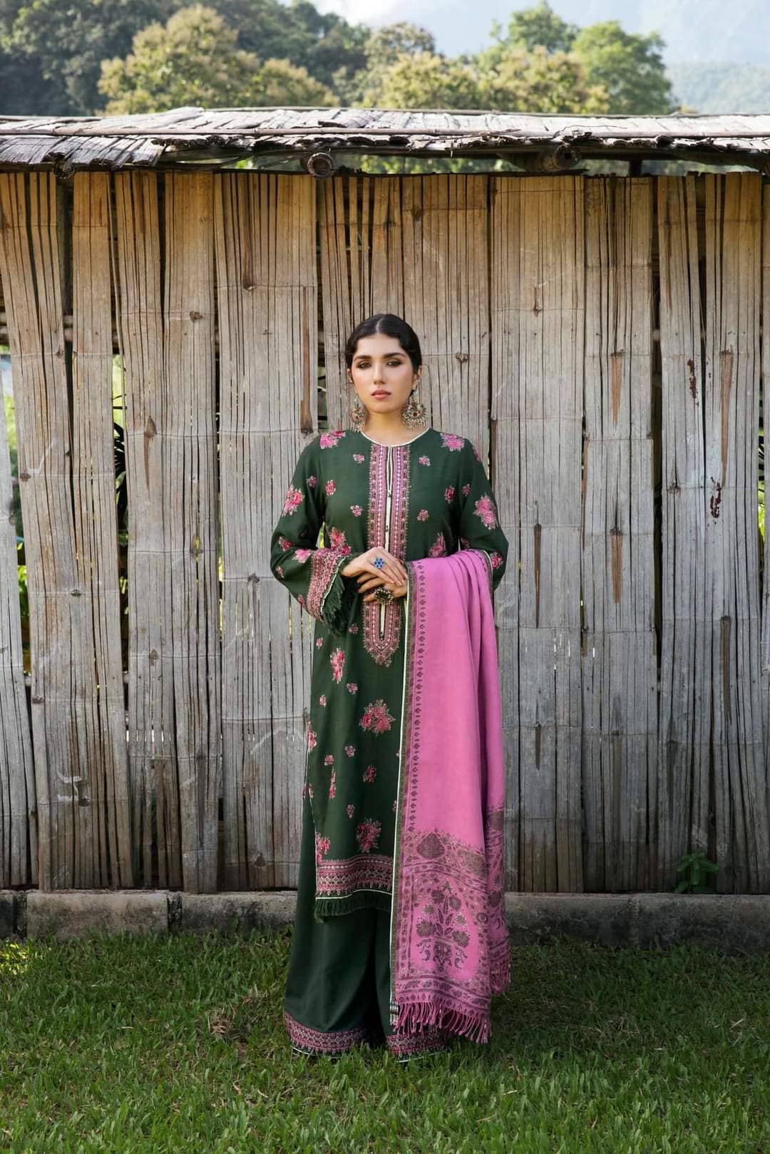 img_zara_shahjahan_winter_shawl_collection_22_awwal_boutique