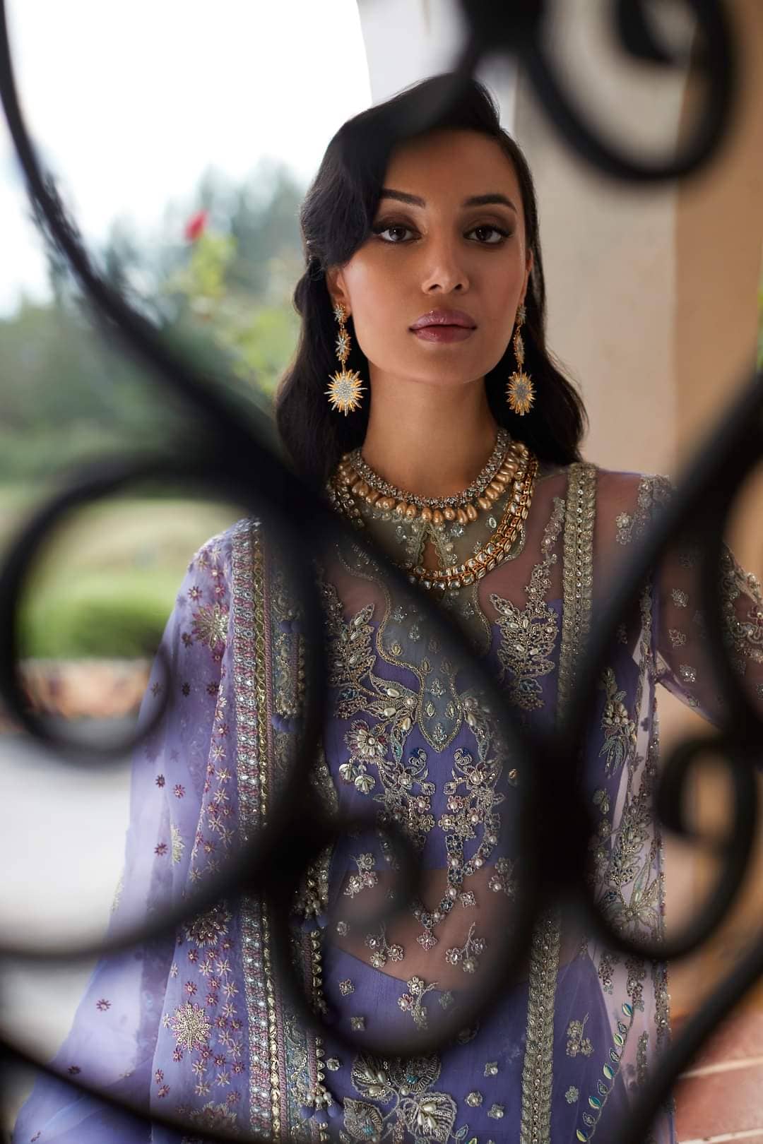 img_suffuse_by_sana_yasir_freesia_2022_wedding_edition_awwal_boutique