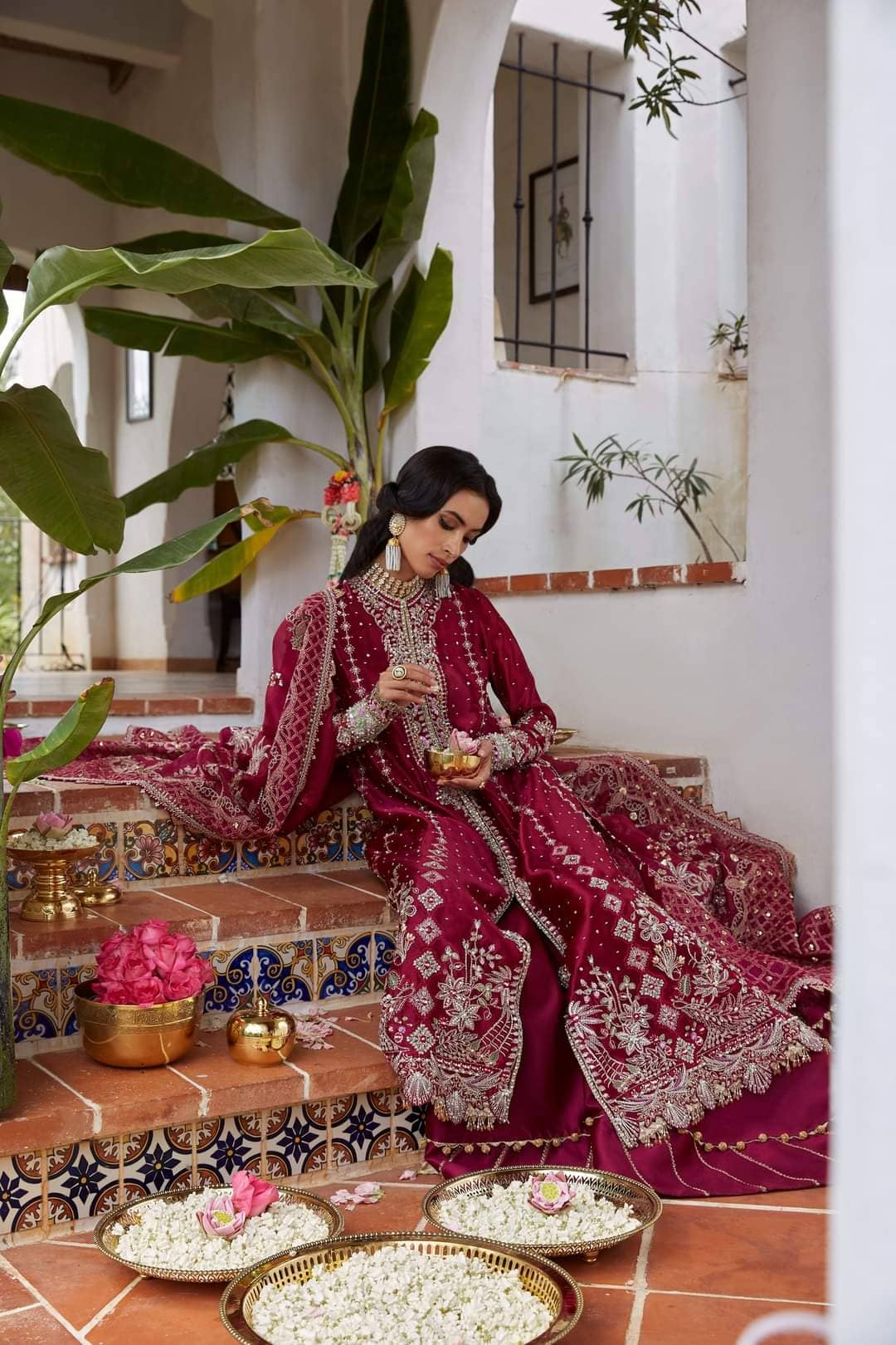 img_suffuse_by_sana_yasir_freesia_2022_wedding_edition_awwal_boutique