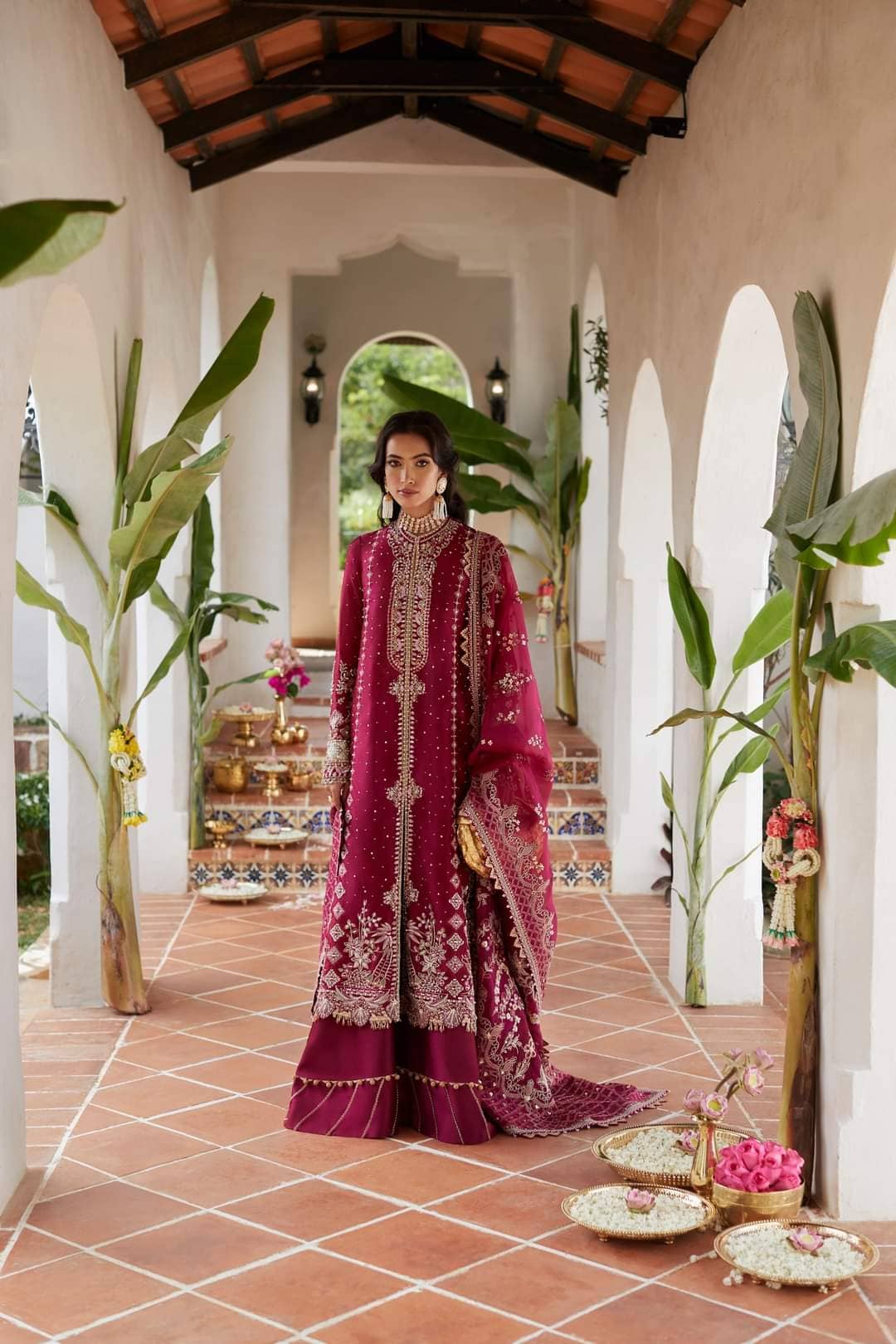 img_suffuse_by_sana_yasir_freesia_2022_wedding_edition_awwal_boutique