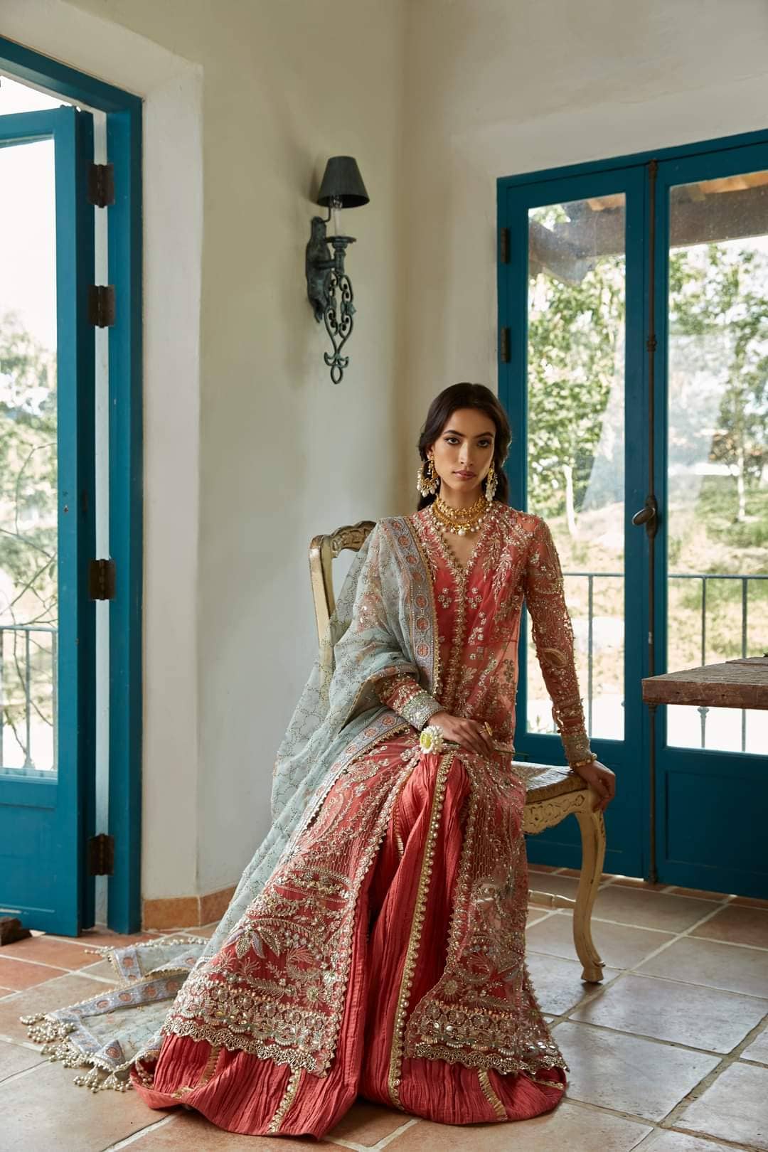 img_suffuse_by_sana_yasir_freesia_2022_wedding_edition_awwal_boutique