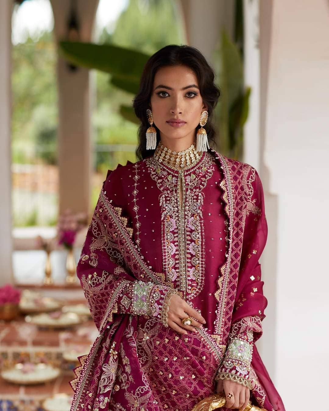 img_suffuse_by_sana_yasir_freesia_2022_wedding_edition_awwal_boutique