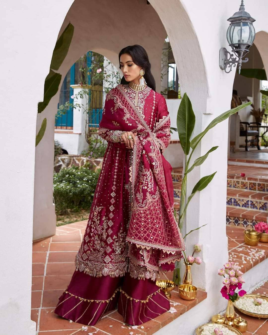 img_suffuse_by_sana_yasir_freesia_2022_wedding_edition_awwal_boutique