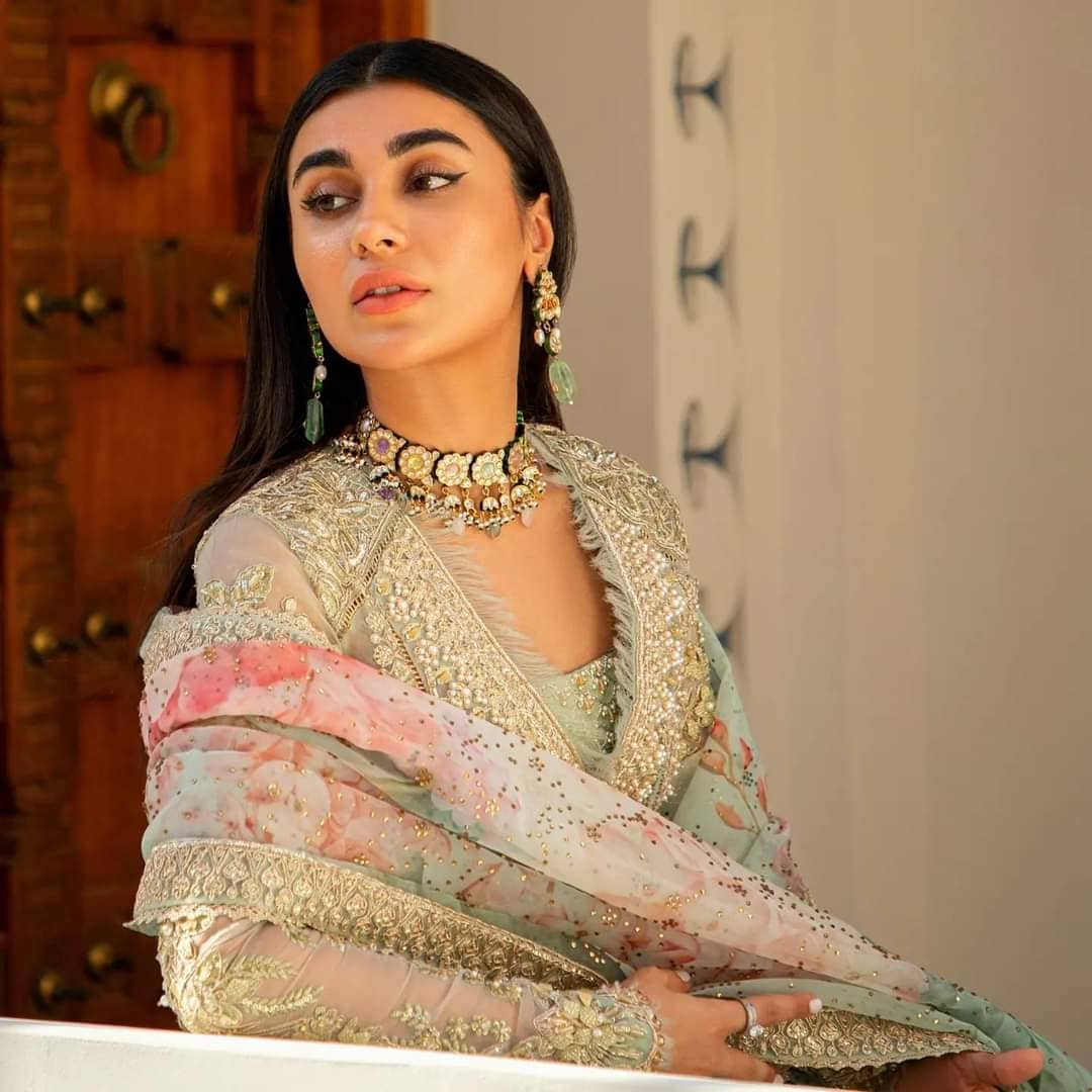 img_crimson_wedding_awwal_boutique