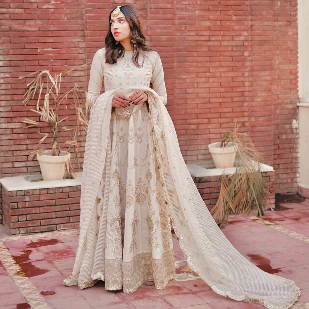 Spotted in Afrozeh Divani The Silk Edit/Saaz