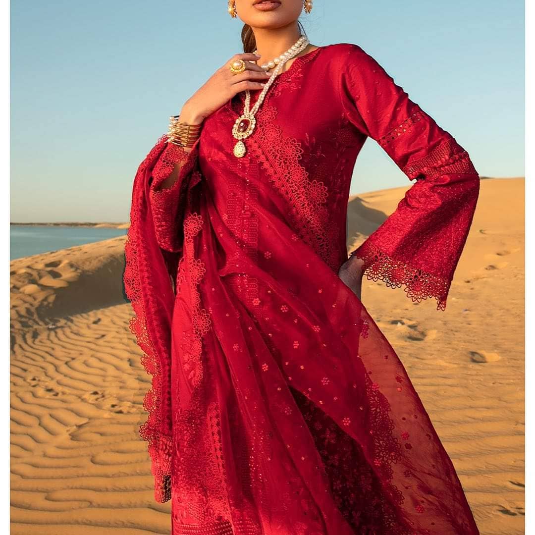 img_rang_rasiya_lawn_23_awwal_boutique