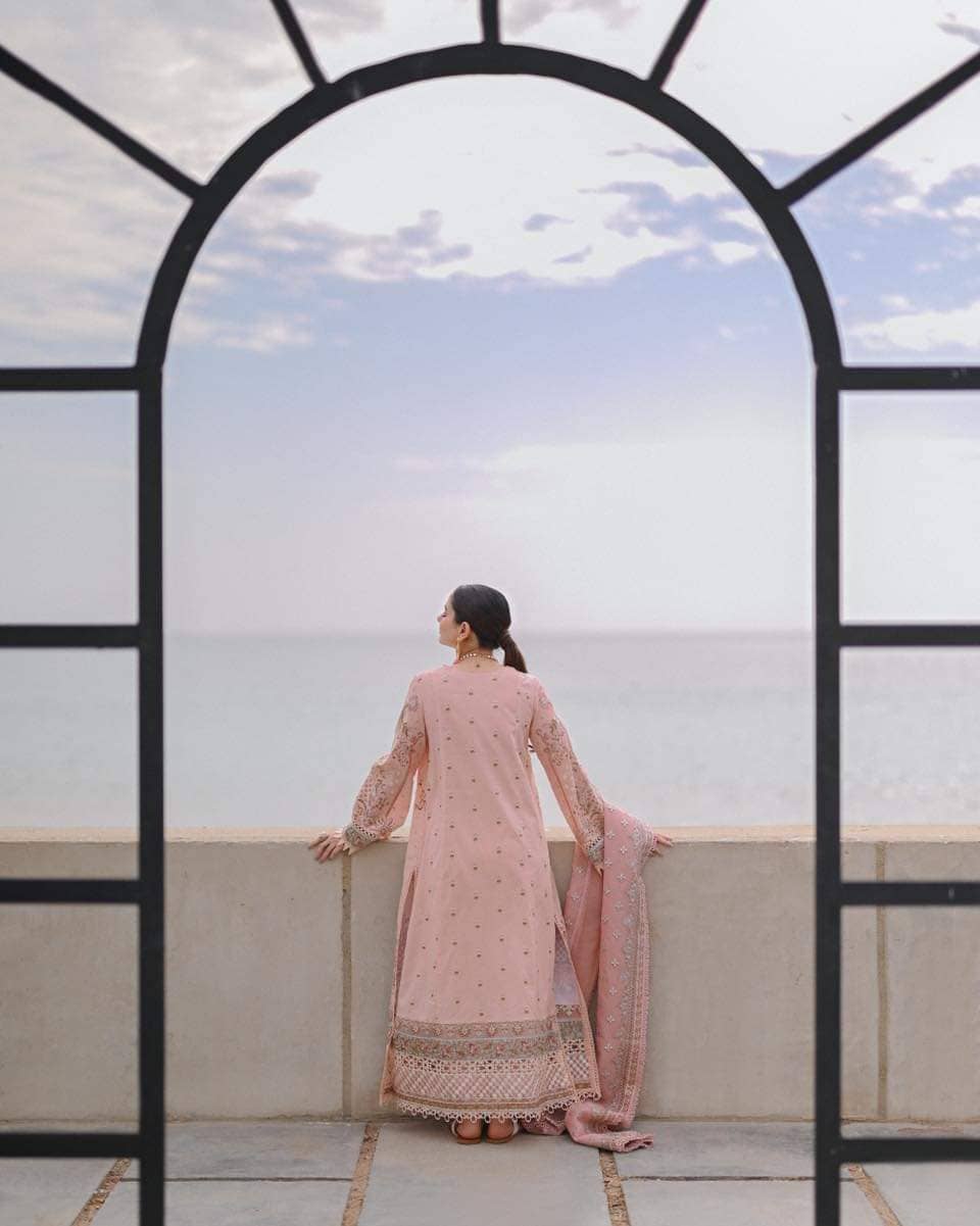 Qalamkar Sahil Luxury Lawn 23/Ansha