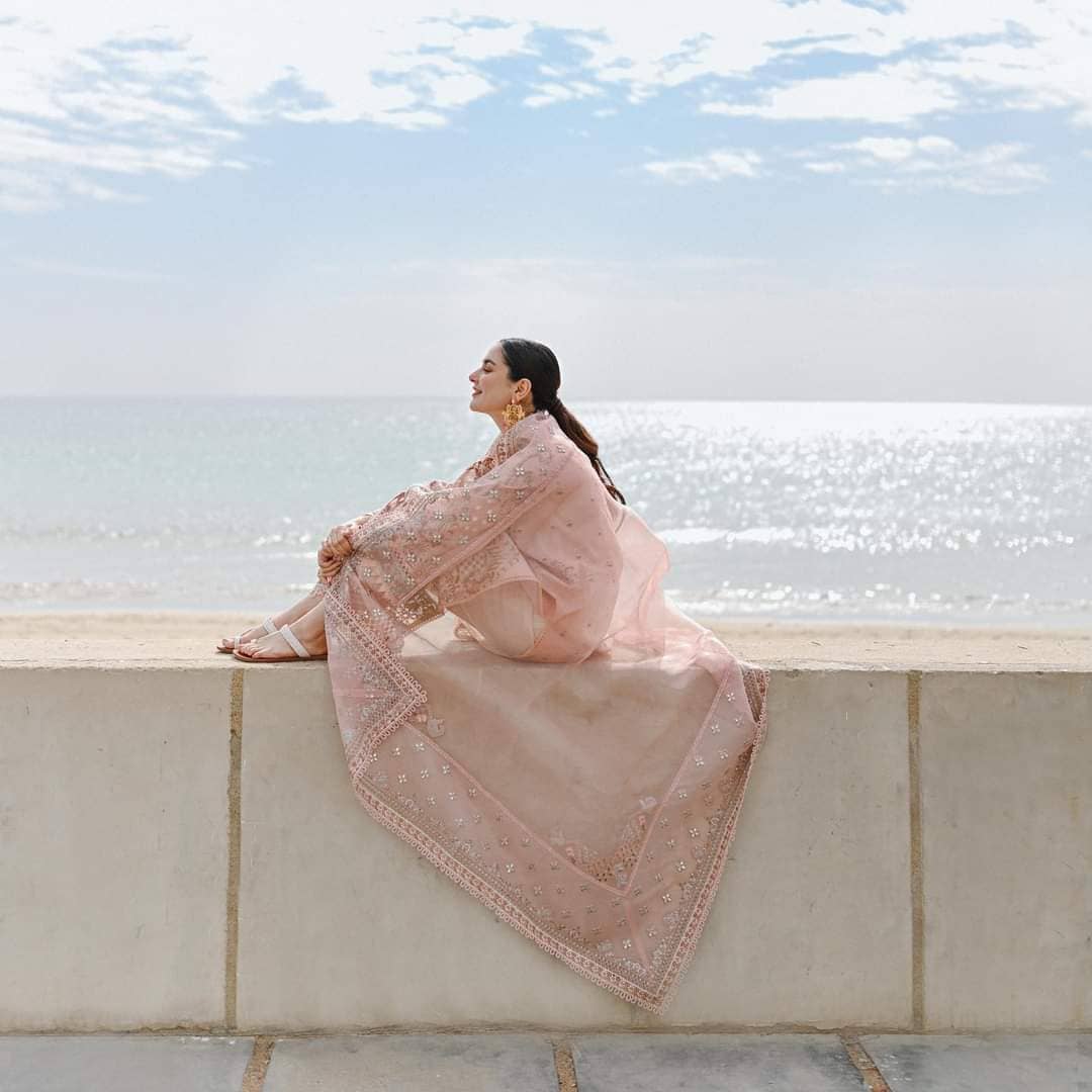 Qalamkar Sahil Luxury Lawn 23/Ansha