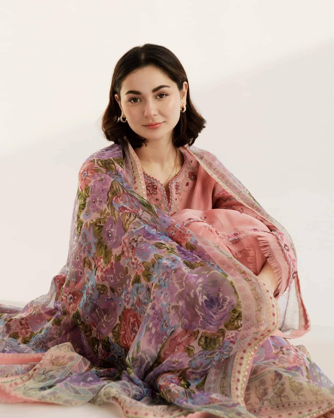 img_coco_lawn_by_zara_shahjahan_23_awwal_boutique