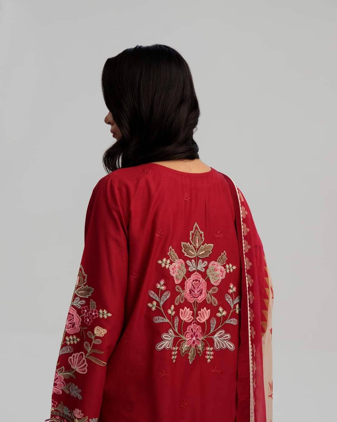 img_coco_lawn_by_zara_shahjahan_23_awwal_boutique