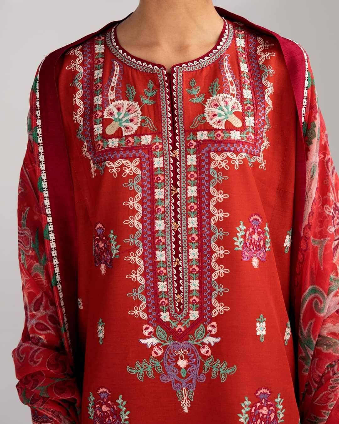 img_coco_lawn_by_zara_shahjahan_23_awwal_boutique