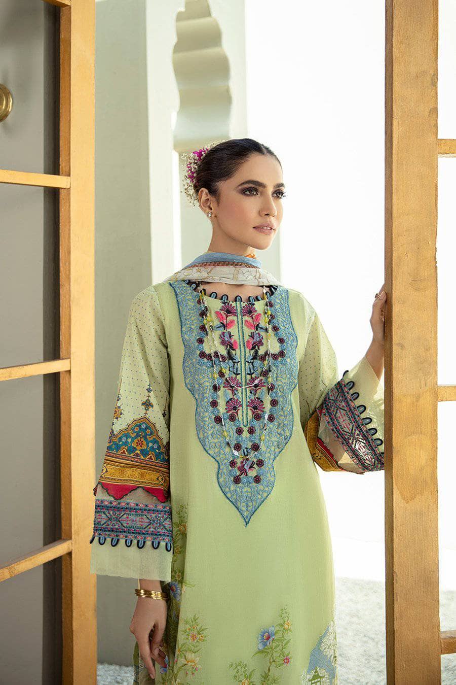 img_faixa_faixan_by_ittehad_lawn_2021_awwal_boutique