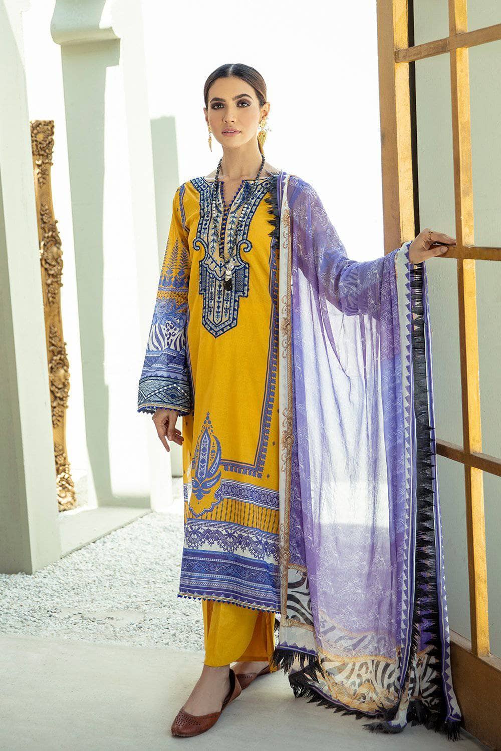 img_faixa_faixan_by_ittehad_lawn_2021_awwal_boutique