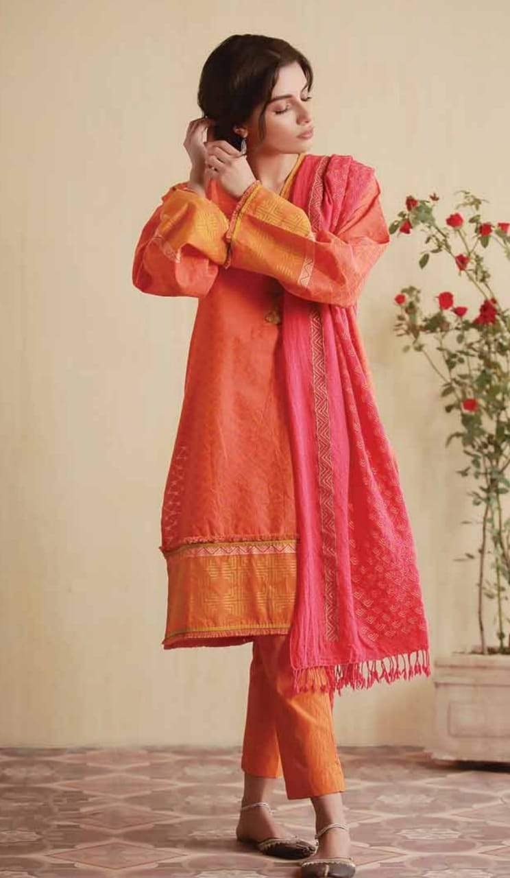 img_khaadi_winter_shawl_collection_awwal_boutique