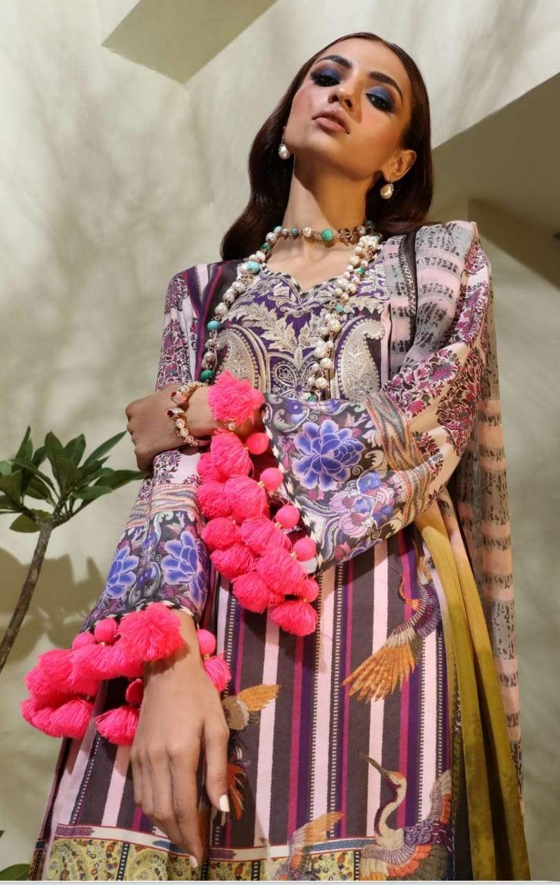 img_sana_safinaz_muzlin_winter_collection_awwal_boutique_1A