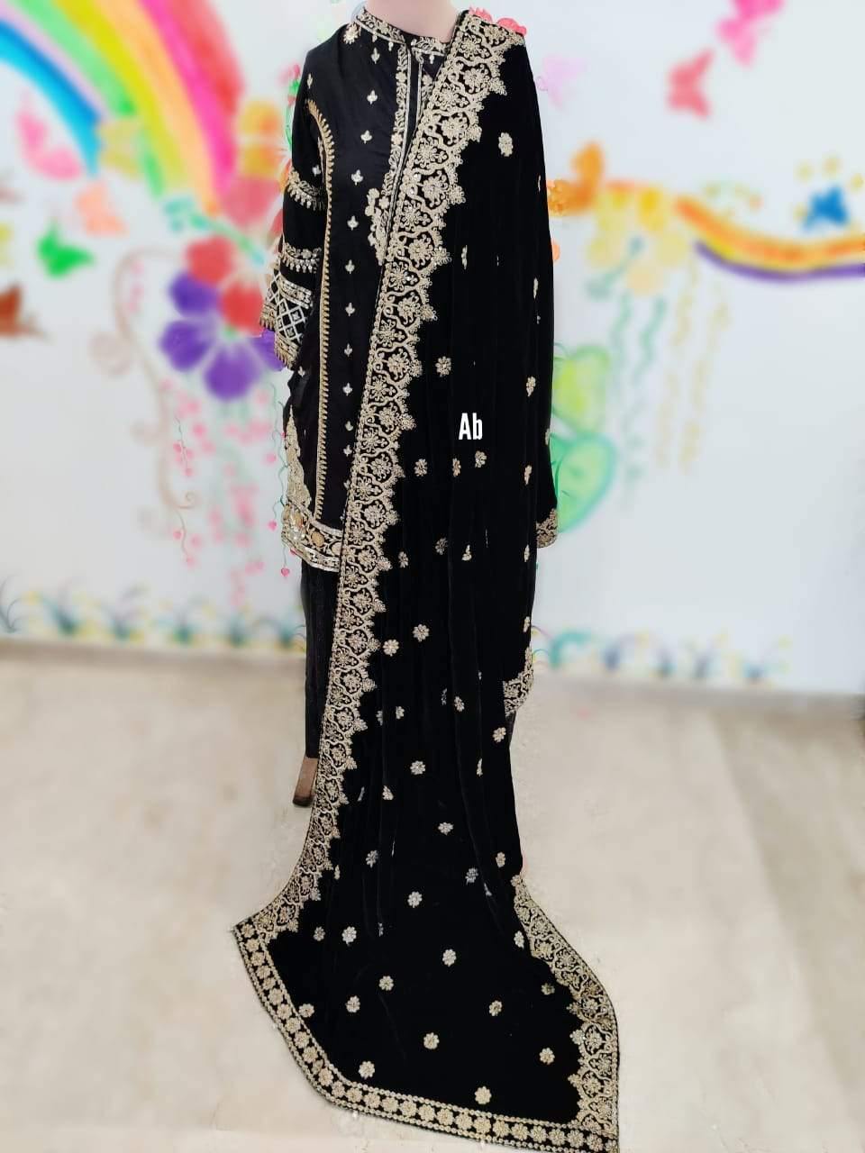 img_velvet_embroidered_shawl_collection_awwal_boutique