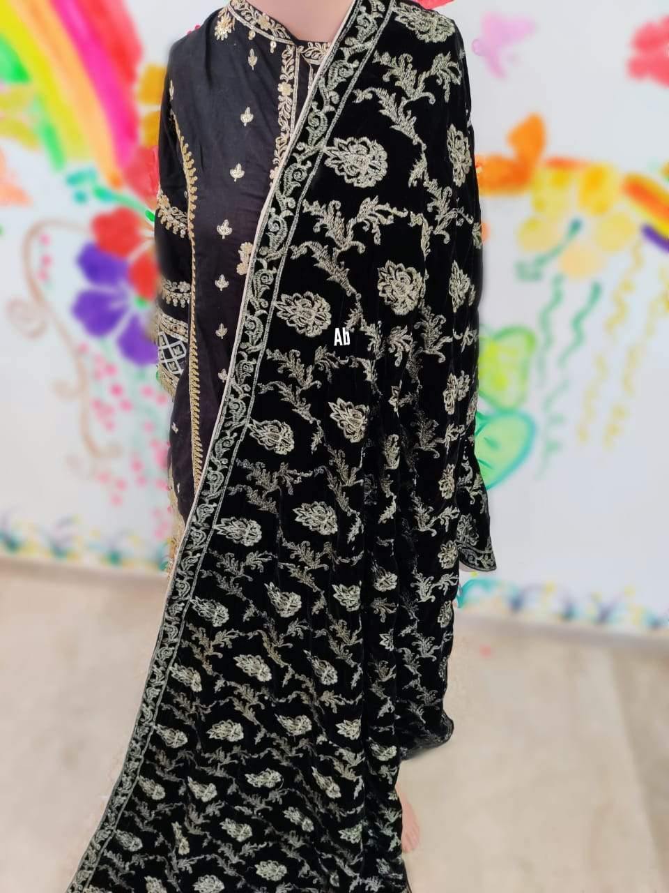 img_velvet_embroidered_shawl_collection_awwal_boutique