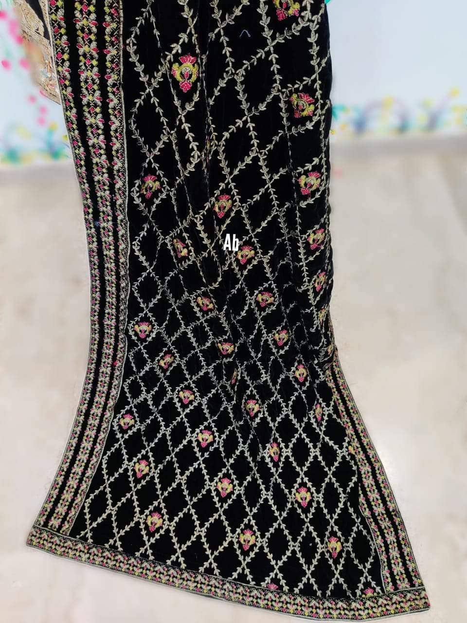 img_velvet_embroidered_shawl_collection_awwal_boutique