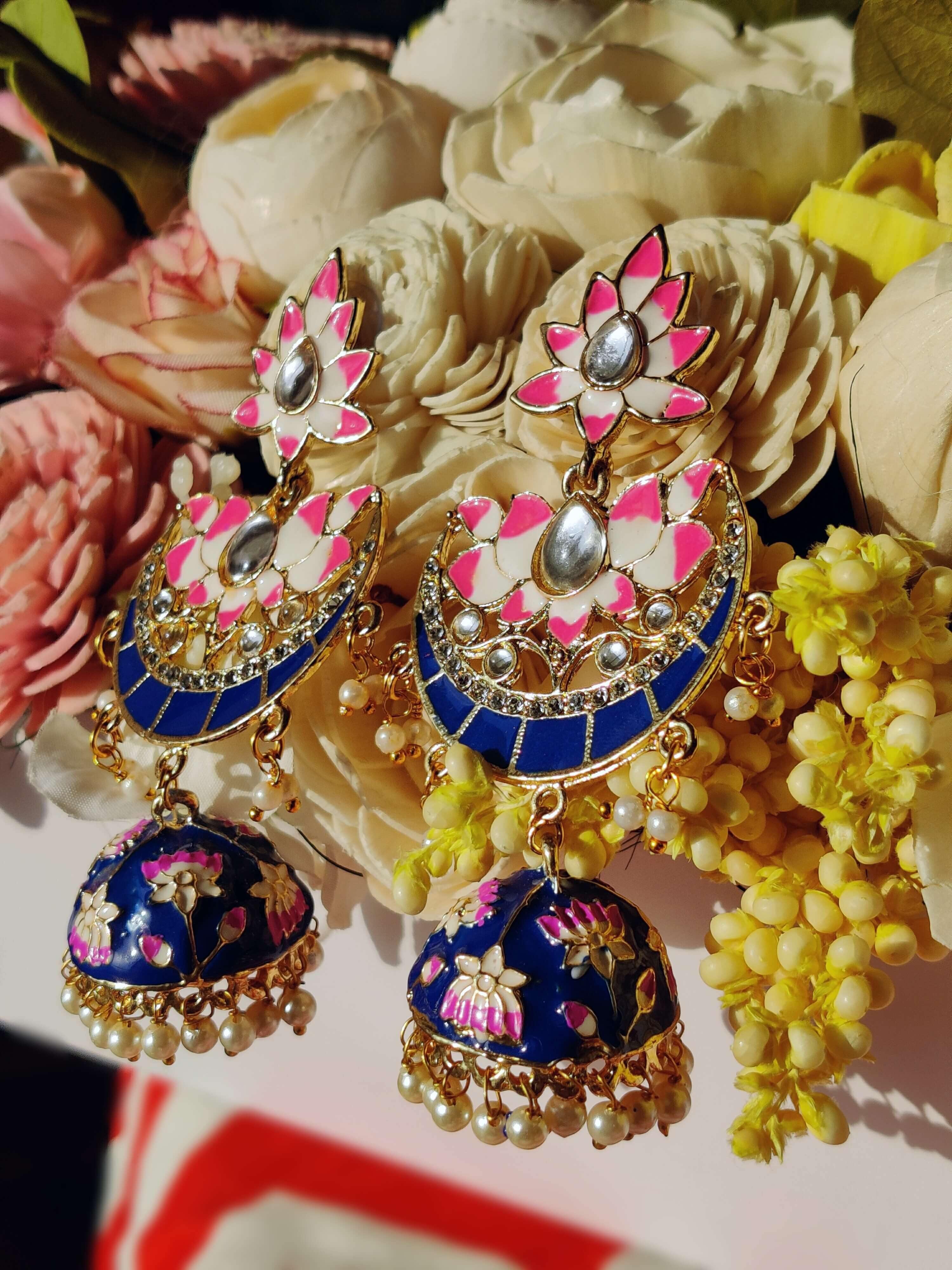 img_minakari_jewellery_jhumkis_awwal_boutique