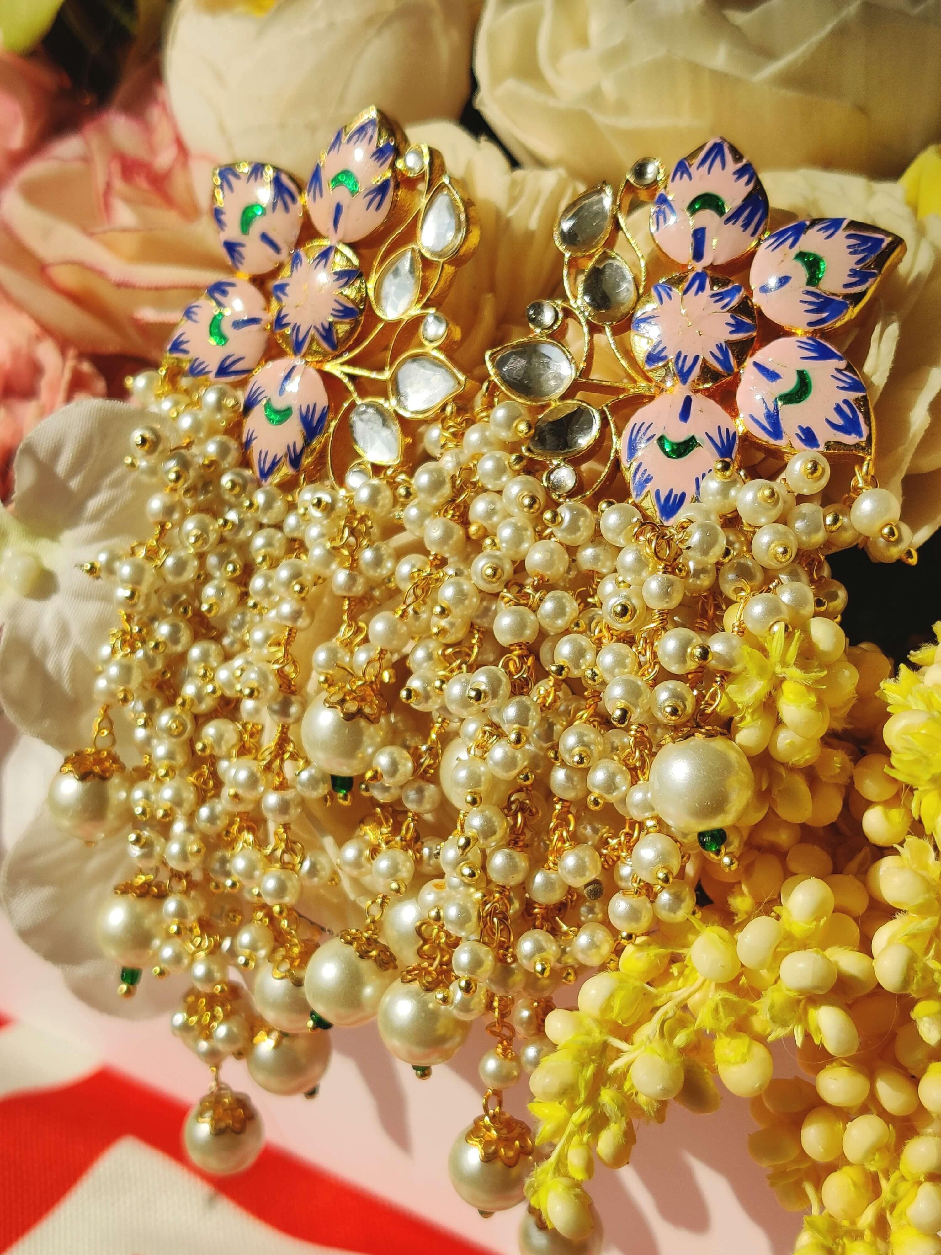 img_minakari_jewellery_jhumkis_awwal_boutique