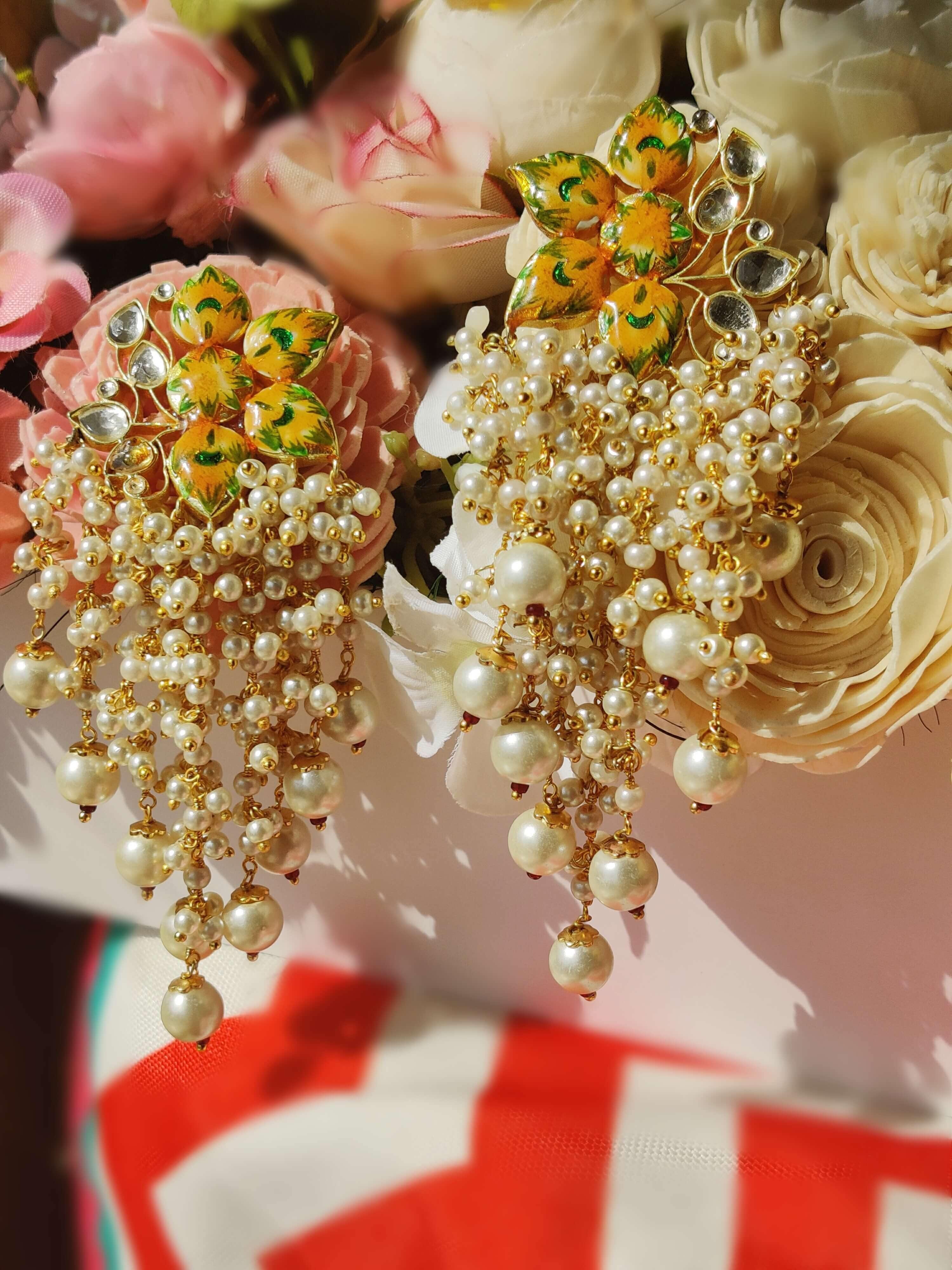 img_minakari_jewellery_jhumkis_awwal_boutique