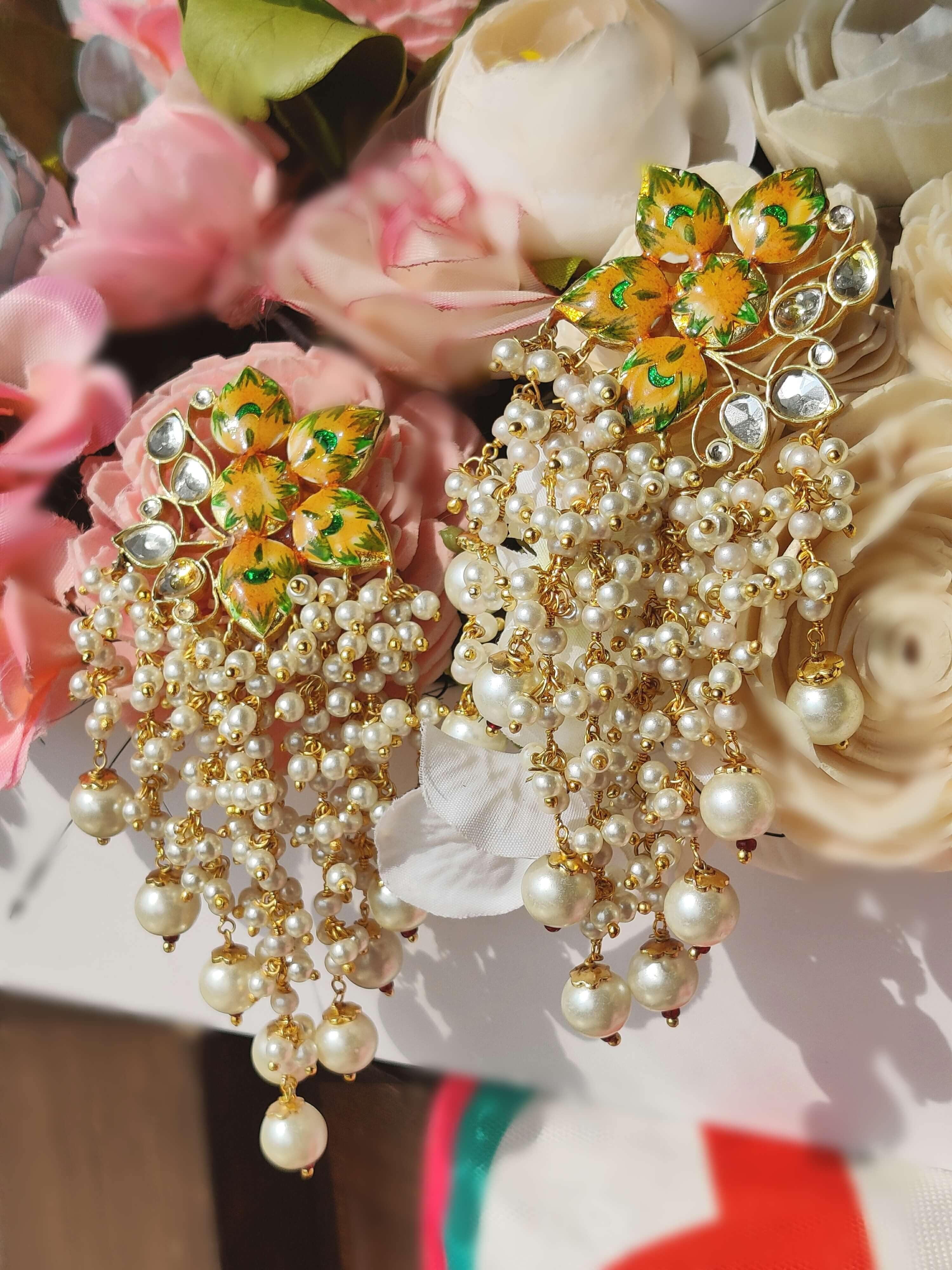 img_minakari_jewellery_jhumkis_awwal_boutique