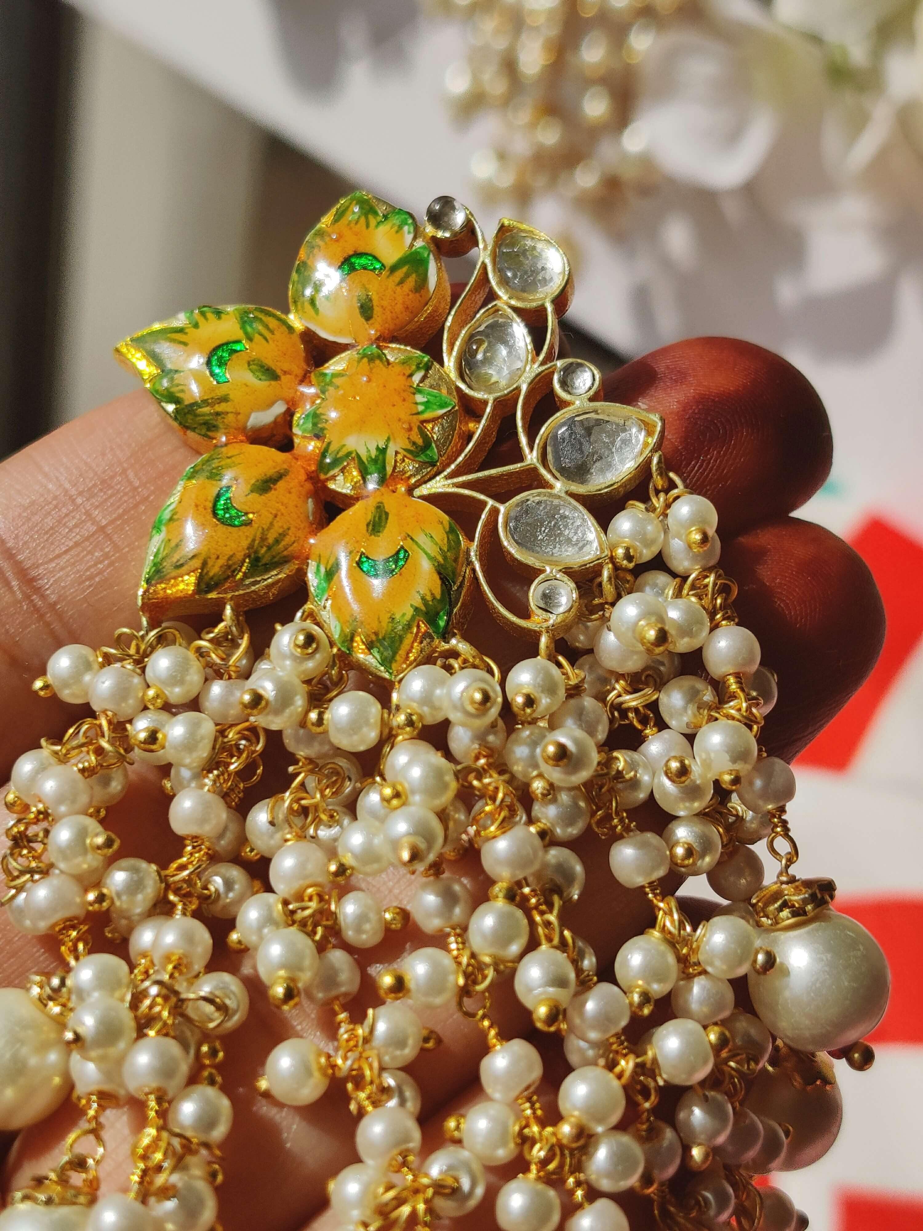 img_minakari_jewellery_jhumkis_awwal_boutique