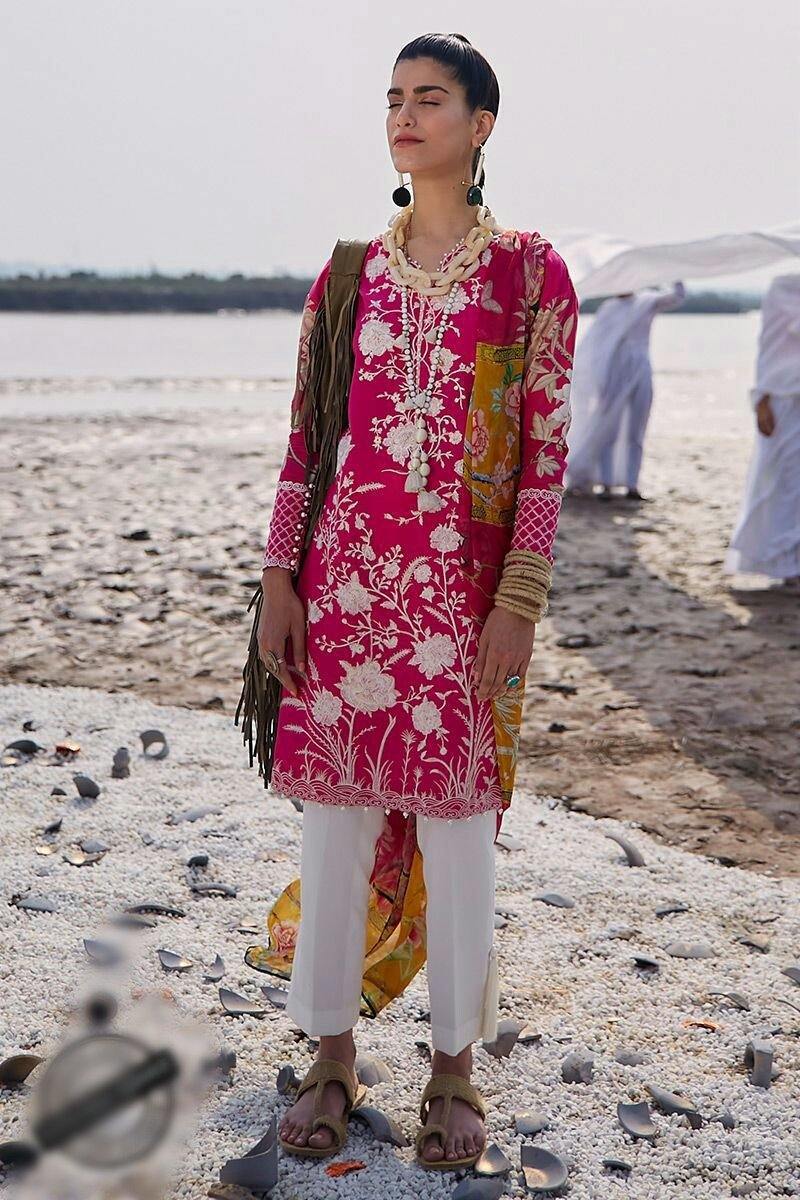 img_mahgul_lawn_2020_awwal_boutique