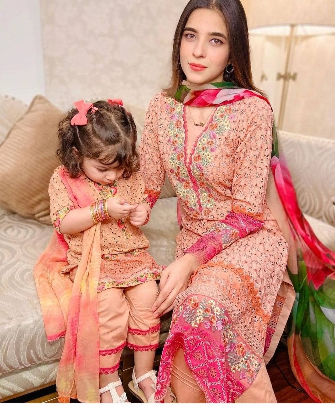 img_mushq_lawn_22_awwal_boutique