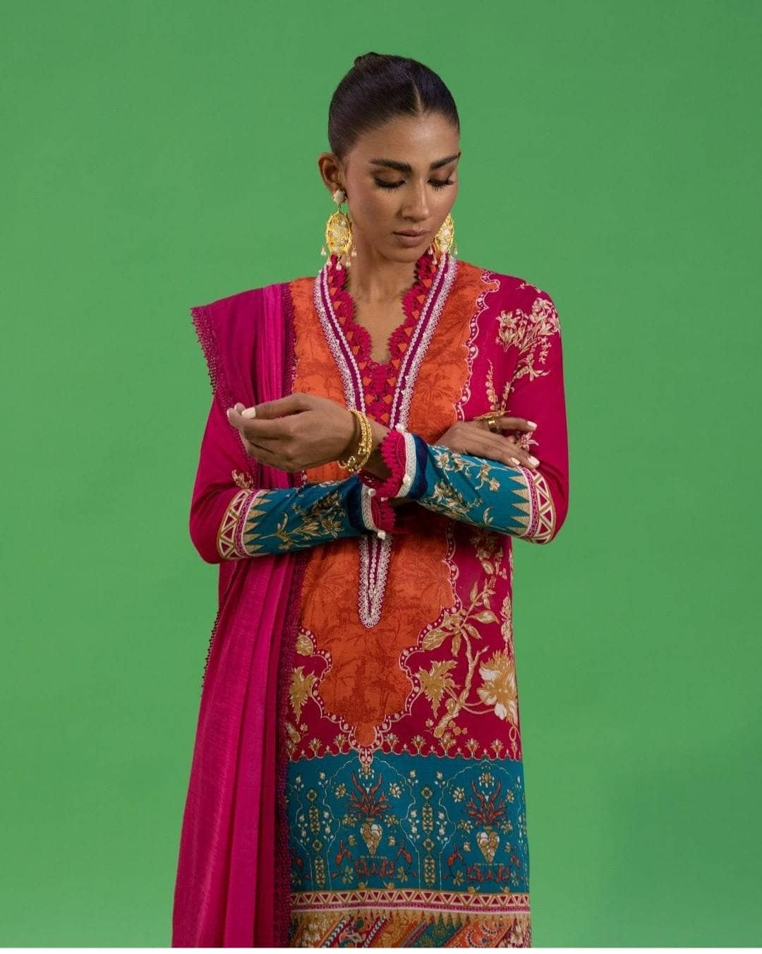 img_sana_safinaz_mahay_lawn_22_awwal_boutique