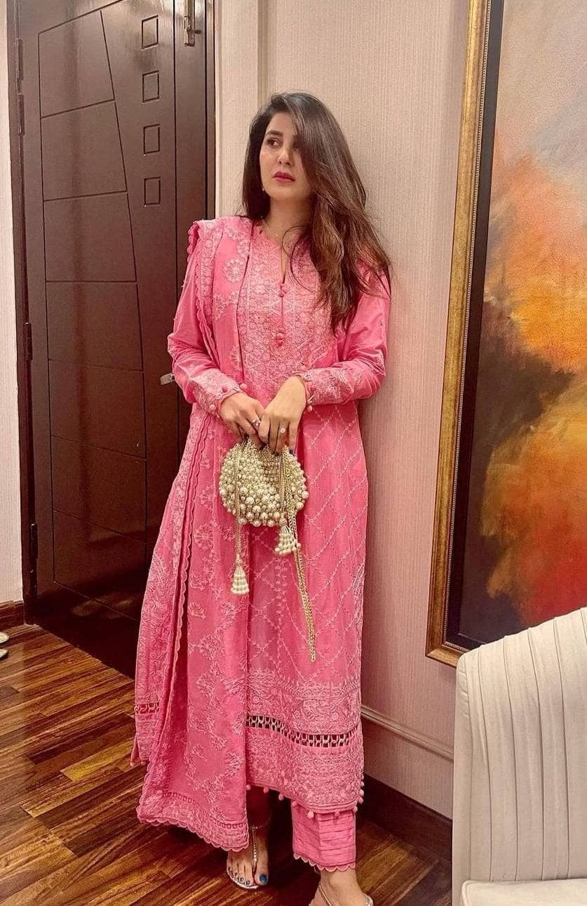 img_zaha_lawn_22_awwal_boutique