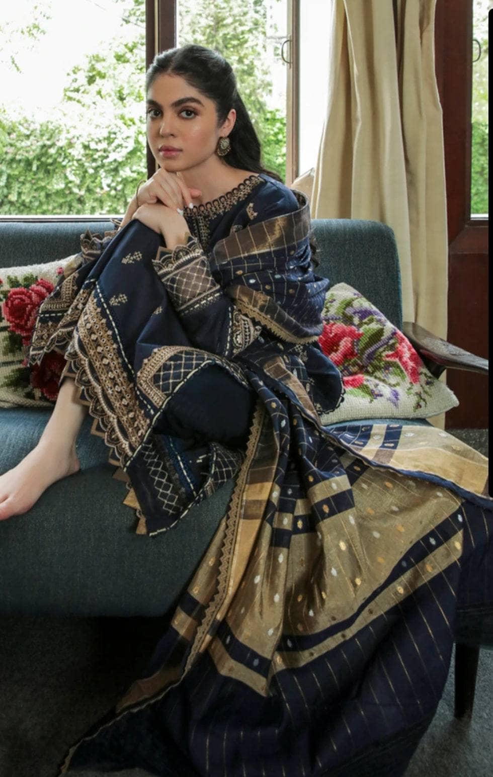 img_qalamkar_q_line_2_awwal_boutique