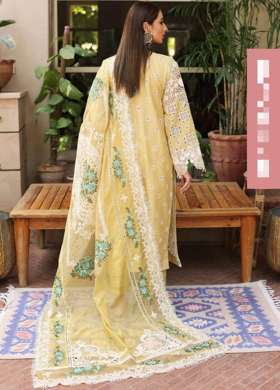 img_manara_lawn_22_awwal_boutique