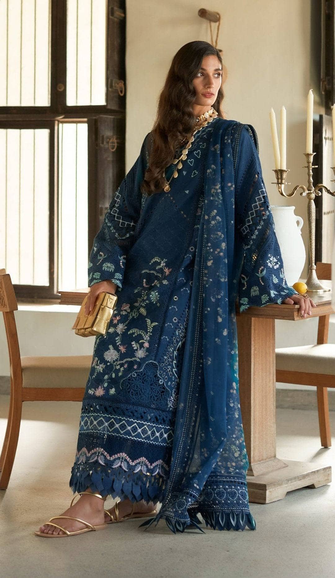 img_suffuse_lawn_collection_22_awwal_boutique